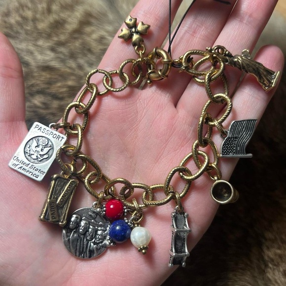 Patricia Nash NWT two toned World Traveler bracelet - Picture 1 of 4